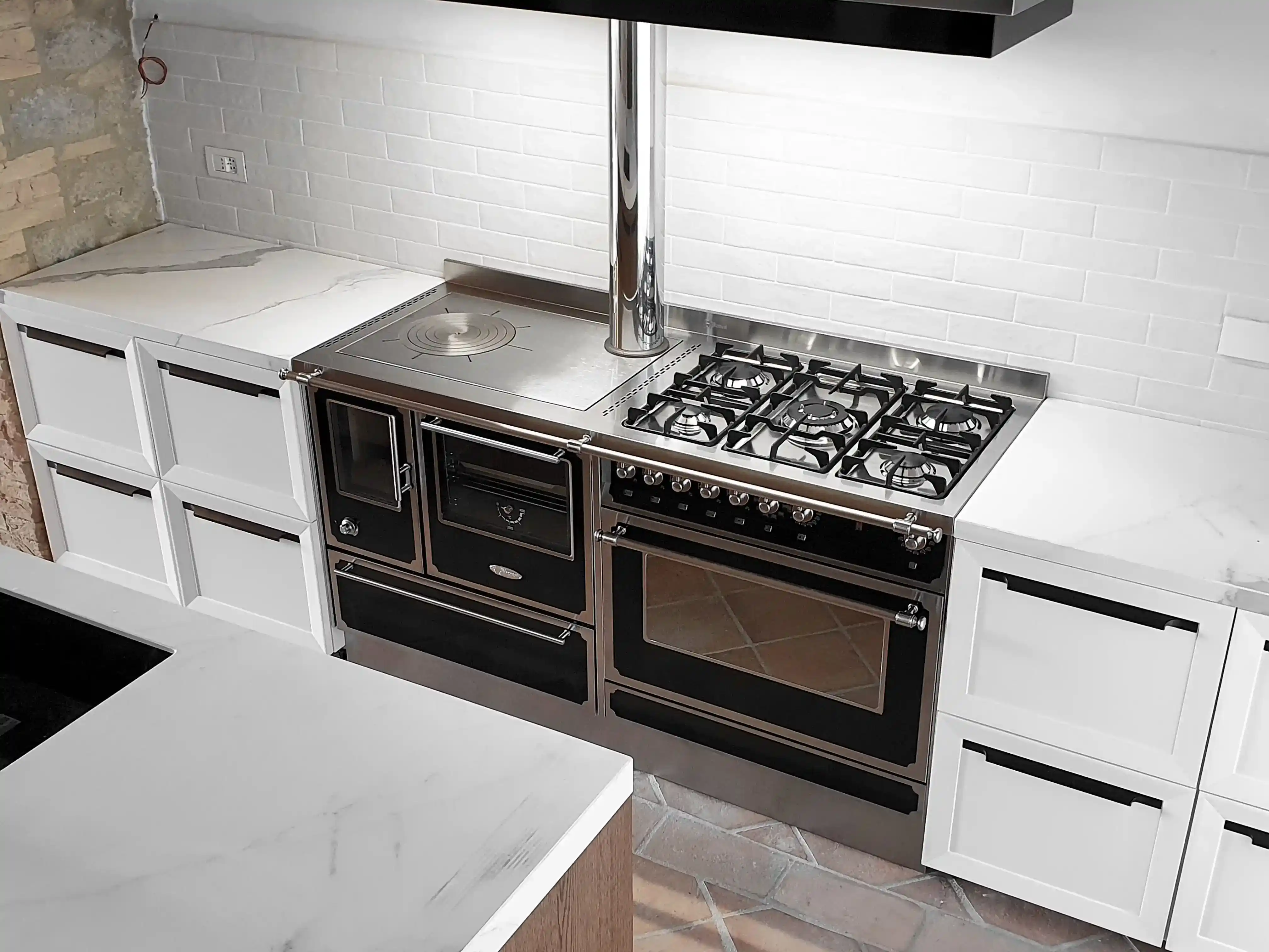 Cucina combinata gas legna 160cm con cappa inox nera Vescovi Cucine