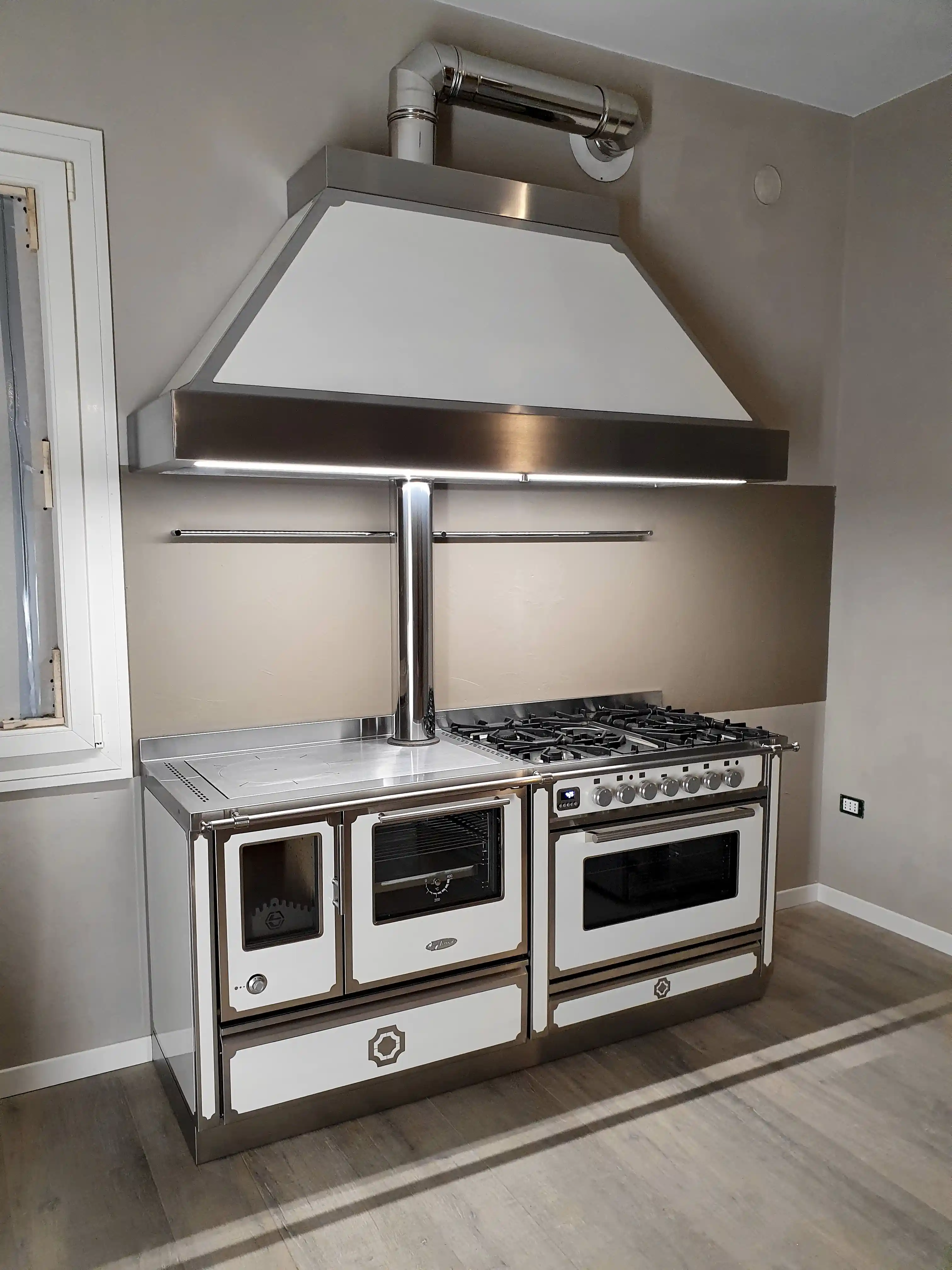 Cucina a legna mod XL90 5 fuochi