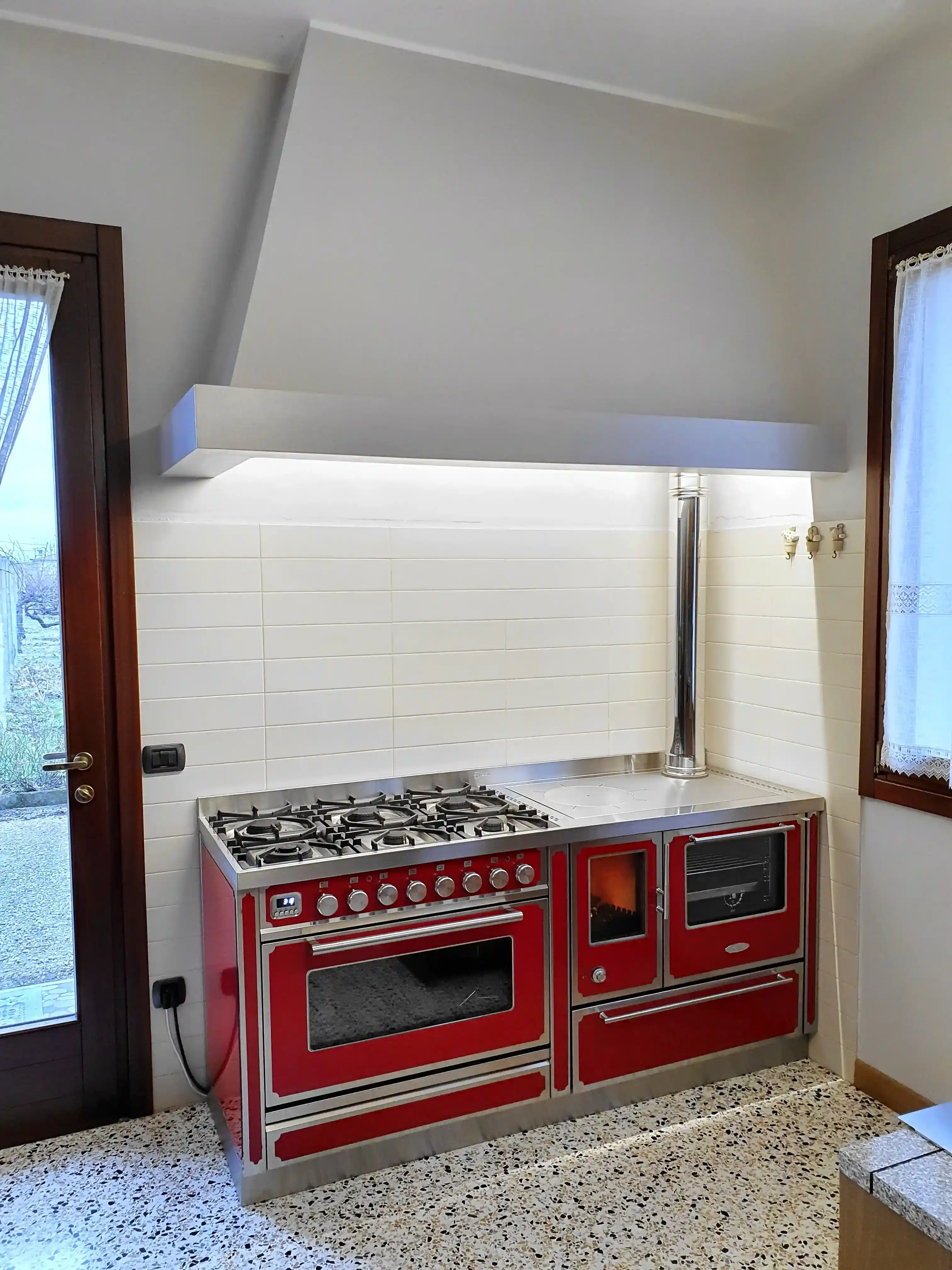 Cucina combinata gas legna 180cm inox rosso Vescovi Cucine